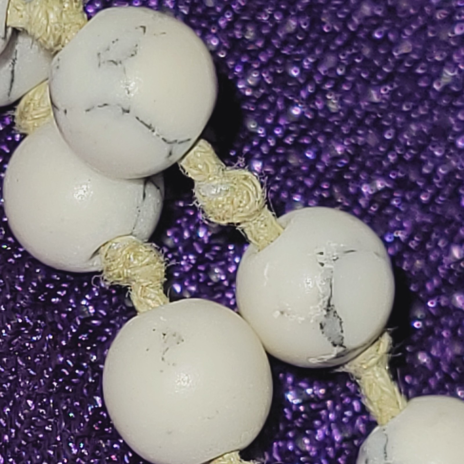 Vintage White Howlite Stone Flapper Rope Necklace Hand Knotted No Clasp